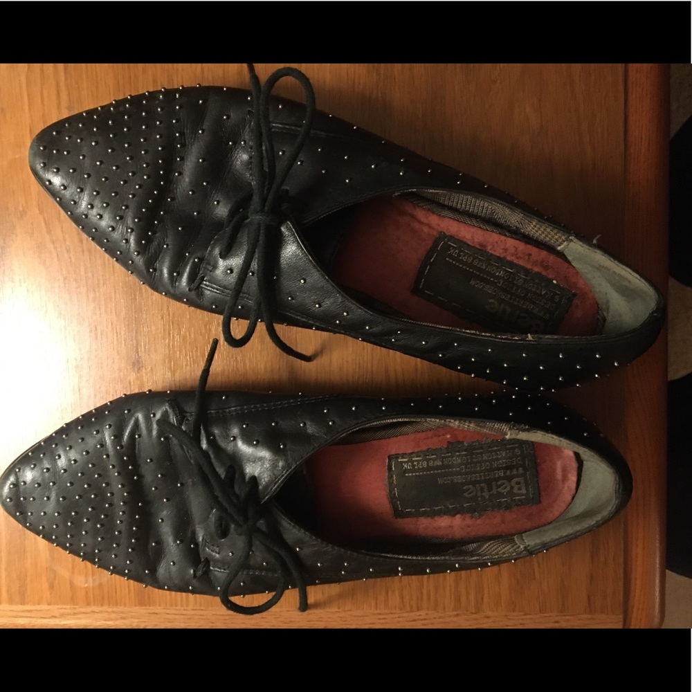 Comfy cool European shoes